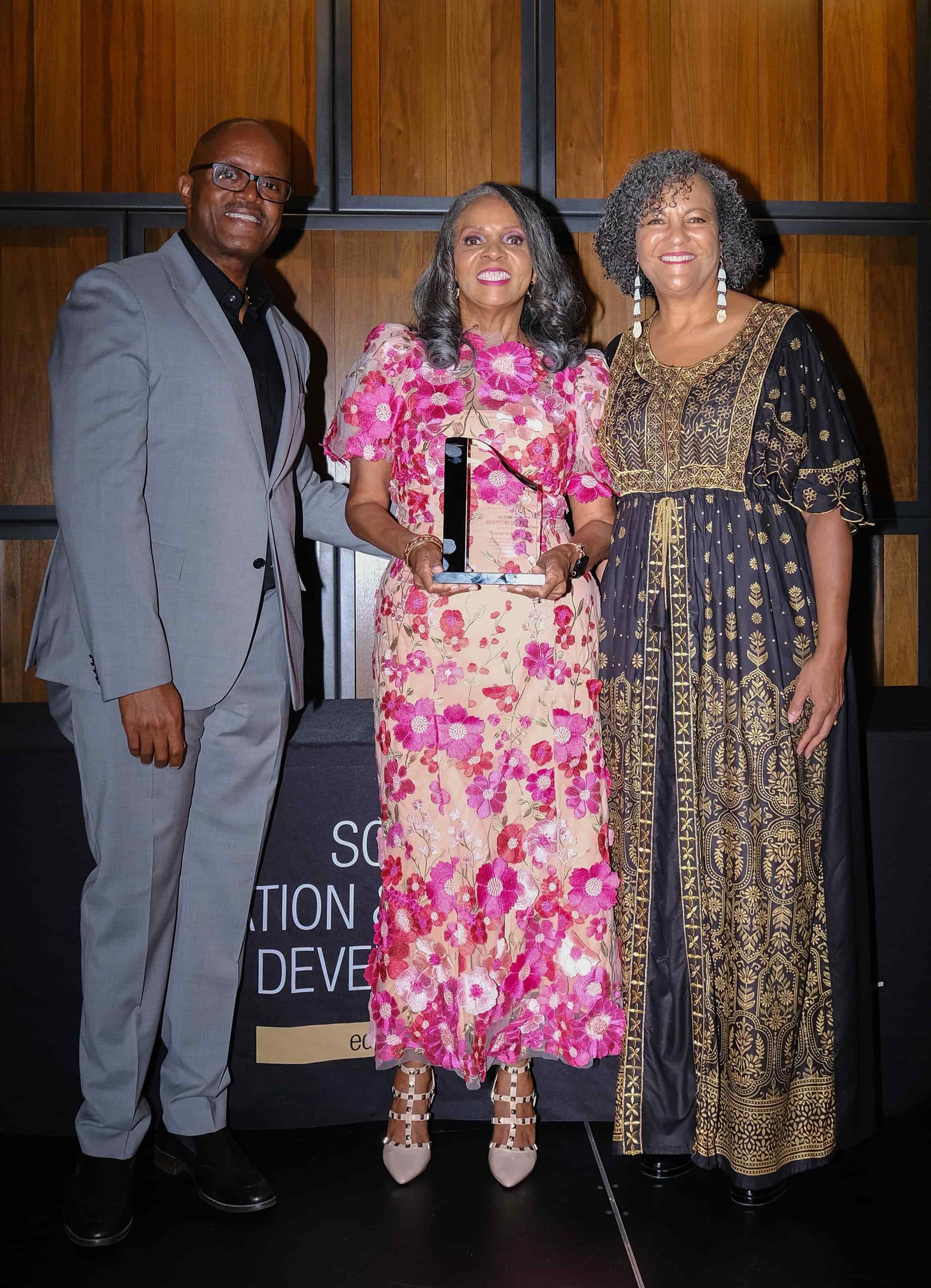 Dr. Allen accepting her award